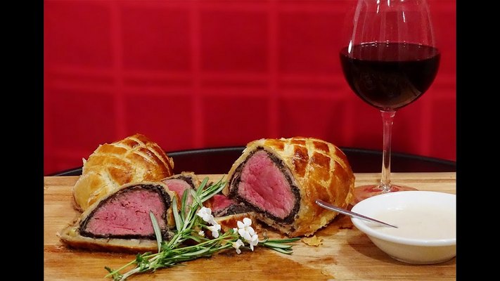 What Wine Goes with Beef Wellington