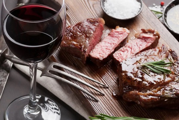 Steak with wine